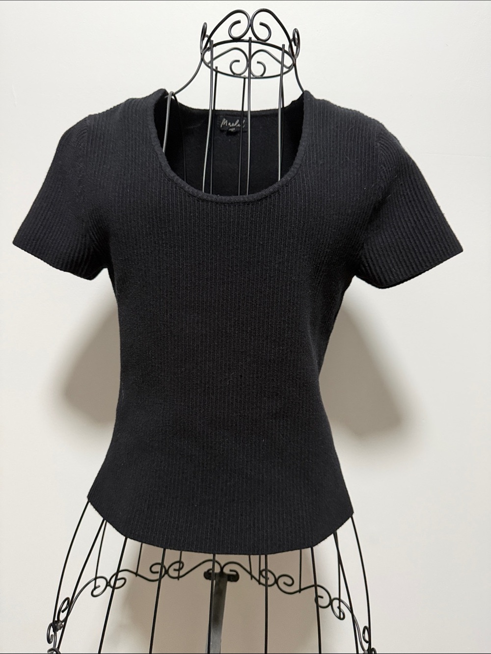 Marled Black Ribbed Scoop Neck Short Sleeve Tee - Picture 1 of 3